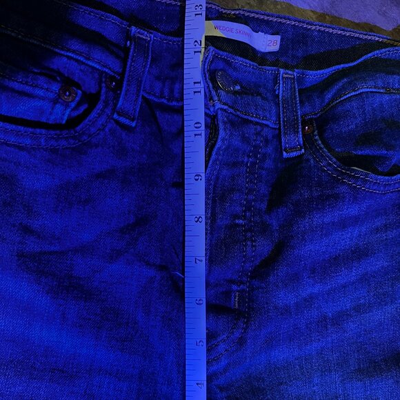 LEVI’S Wedgie Skinny - 28 - Picture 9 of 11